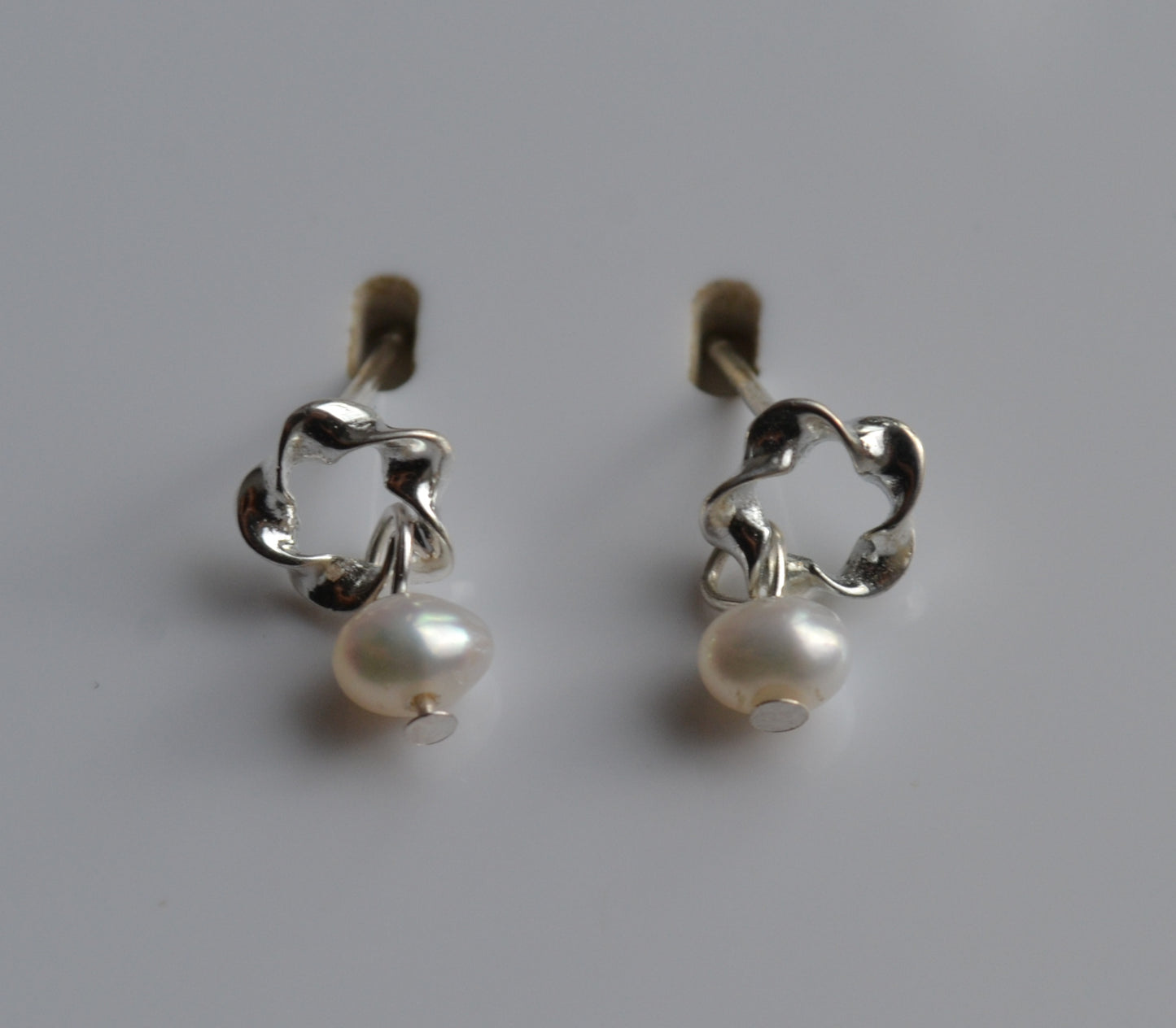 Sterling Silver 925 Open Twist Circle with Genuine Fresh Water 3mm White Pearl Stud Earrings